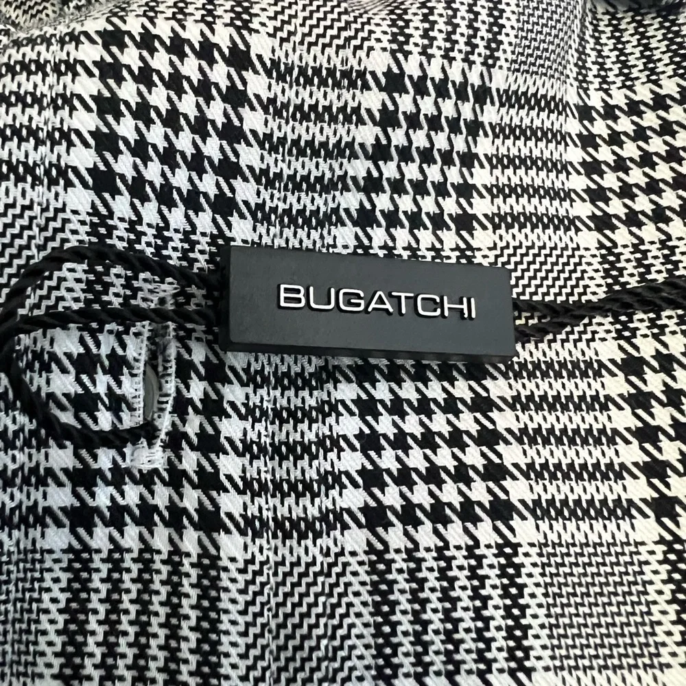 Shaped fit Bugatchi houndstooth checkered pattern long sleeve shirt. - Picture 3 of 4